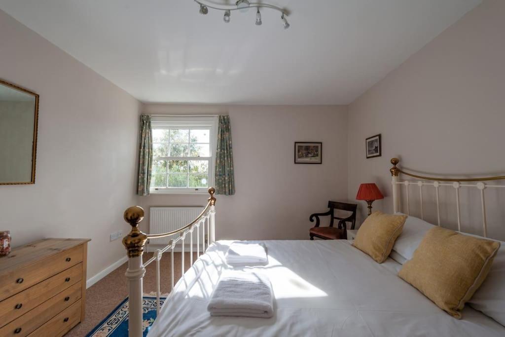 Firs Sleeps 15 Stunning Country House With Hot Tub Sudbourne Exterior foto